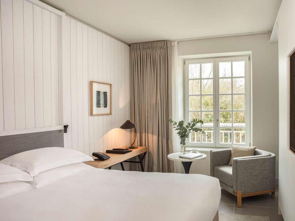Le Grand Pavillon Chantilly Habitación foto